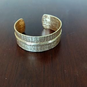 Cuff Bracelet Gold Tone
